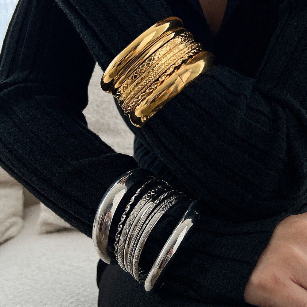 Retro Niche Glow Bracelet suit Exaggerated Snakeskin Thread 
