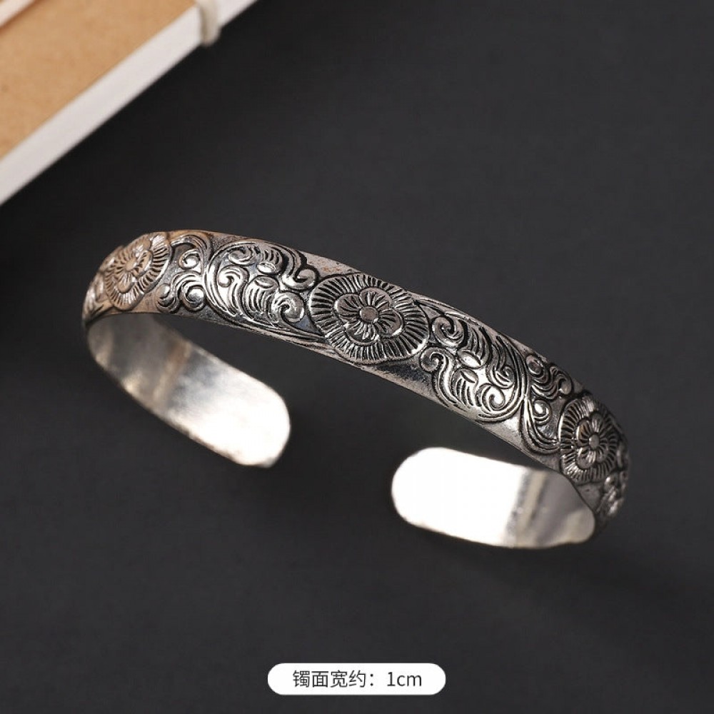 ethnic style retro court Chinese carved ancient silver brace