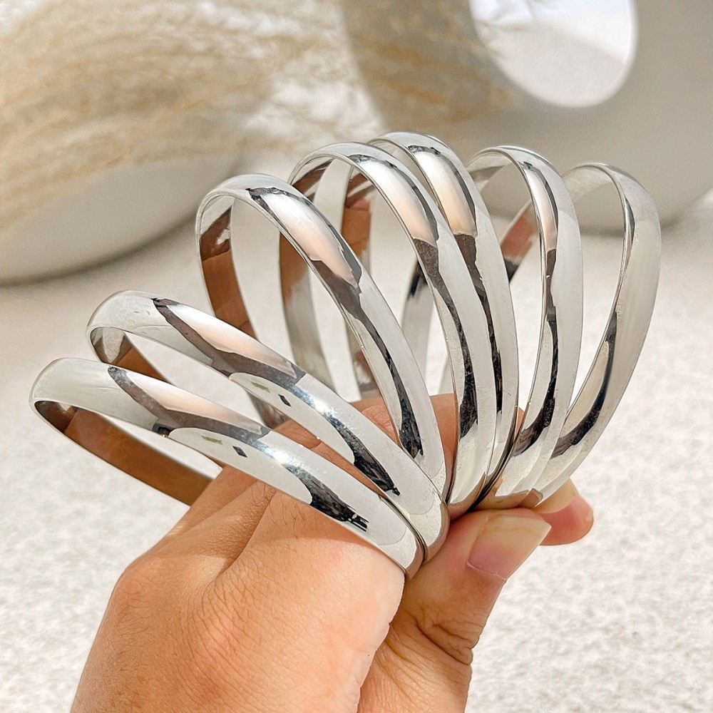 Retro Niche Glow Bracelet suit Exaggerated Snakeskin Thread 