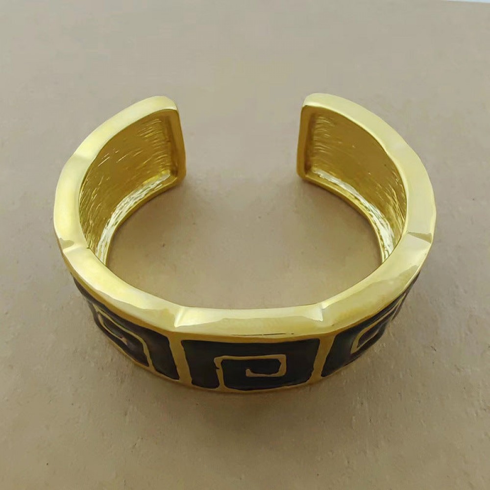 enamel color contrast bracelet French niche design retro sim