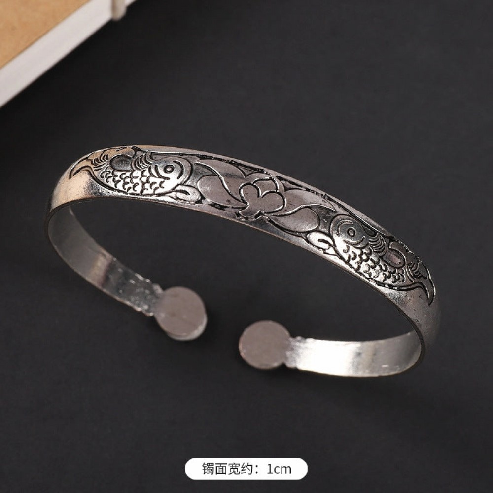 ethnic style retro court Chinese carved ancient silver brace