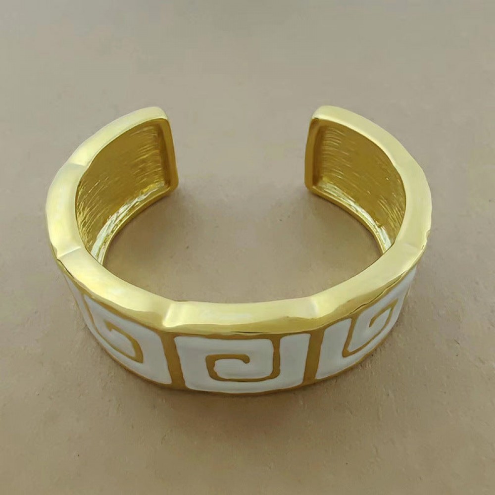 enamel color contrast bracelet French niche design retro sim