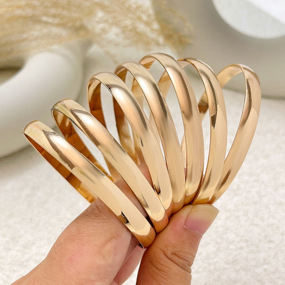Retro Niche Glow Bracelet suit Exaggerated Snakeskin Thread 